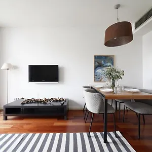Ola Living Plaza Catalunya , Barcelona España