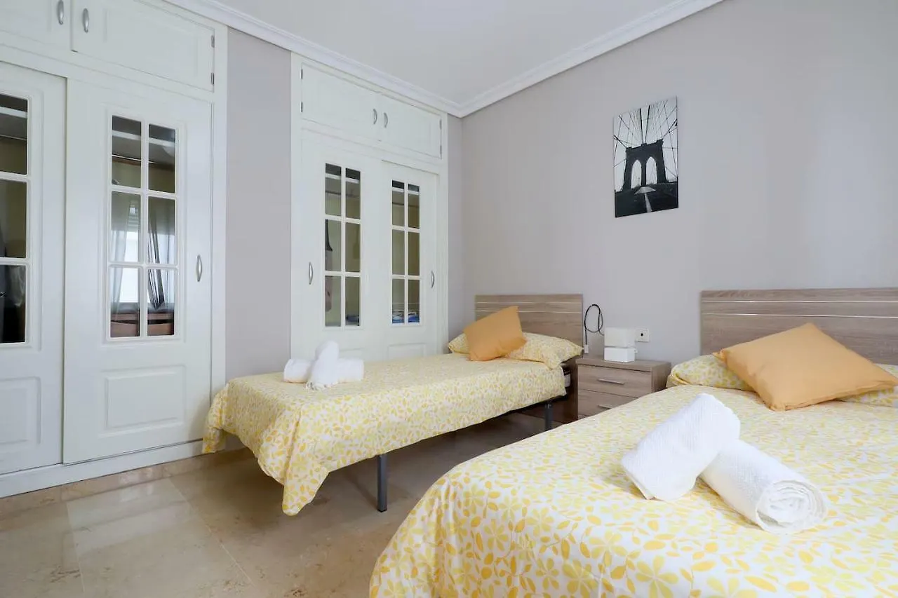 Apartment Duque De Hornachuelos, Parking En Pleno Centro Cordoba Spain
